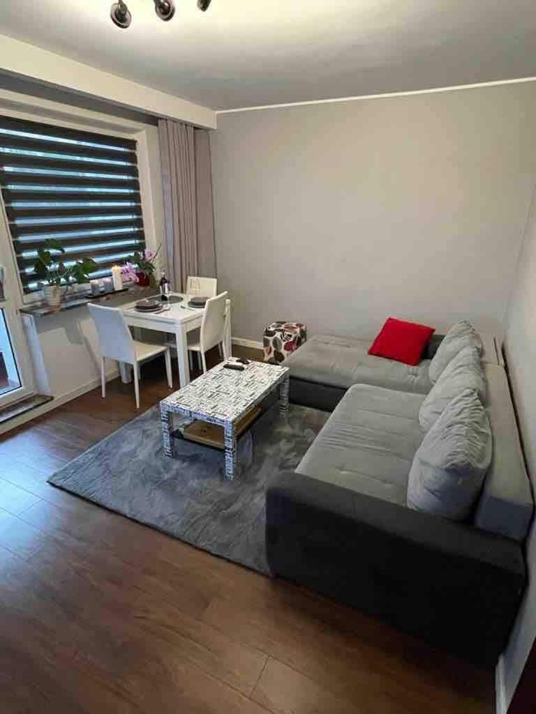 And Quiet Apartament *